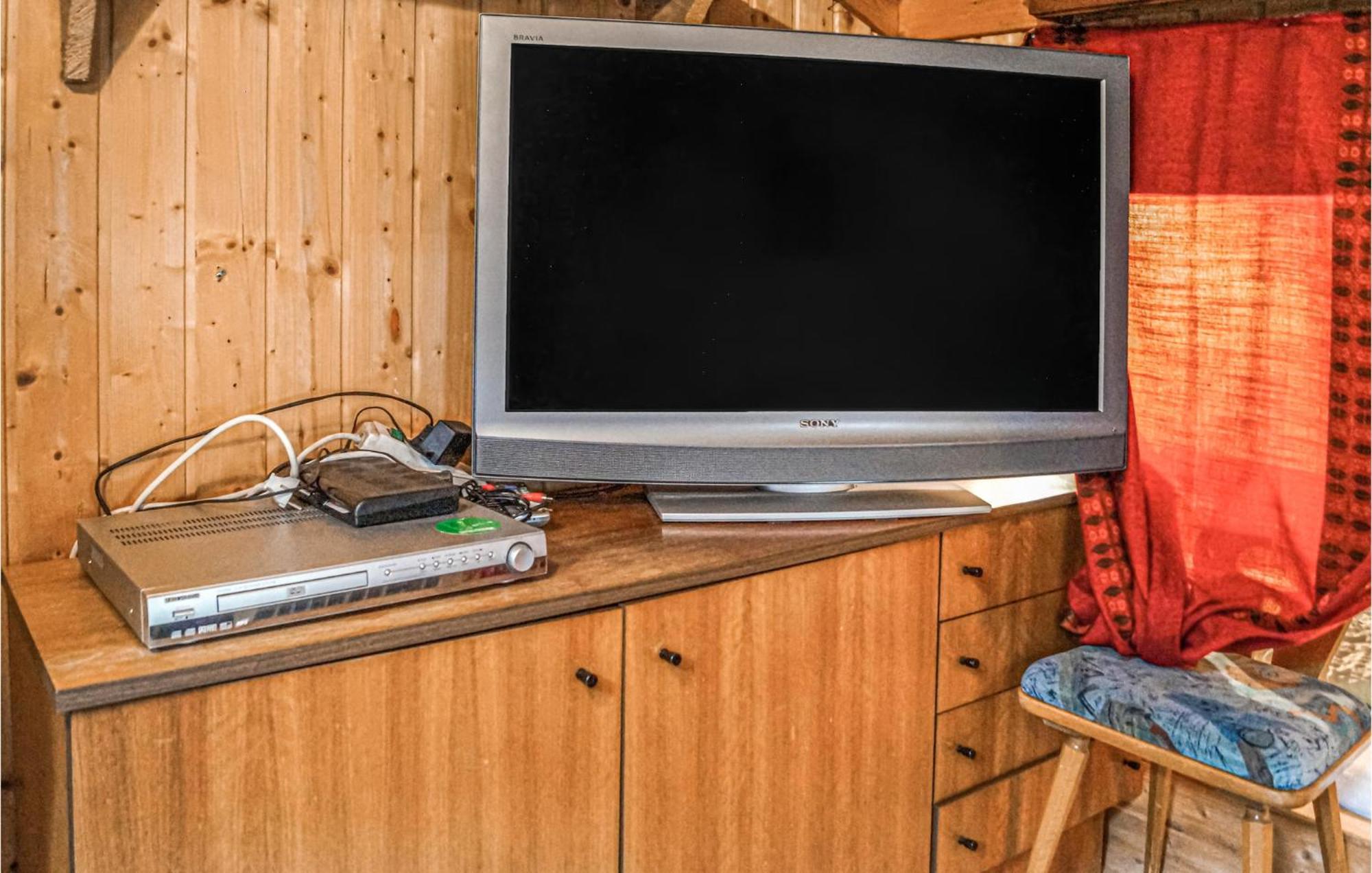 1 Bedroom Cozy Apartment In Hinterburg Extérieur photo